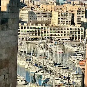  Appartement Luxe Calme Et Volupté Avec Vue Panoramique Sur Le Vieux Port France